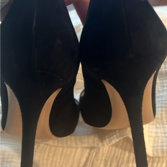 Gianvito Rossi Elegant suede Black Heels size 8.5(38.5) - Picture 2 of 5